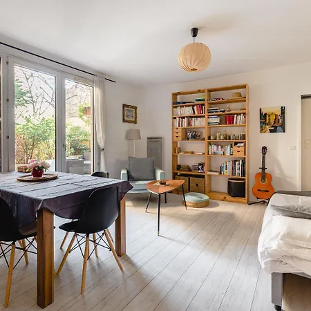 Guestready - Sunlit Near Pere-lachaise * Parigi